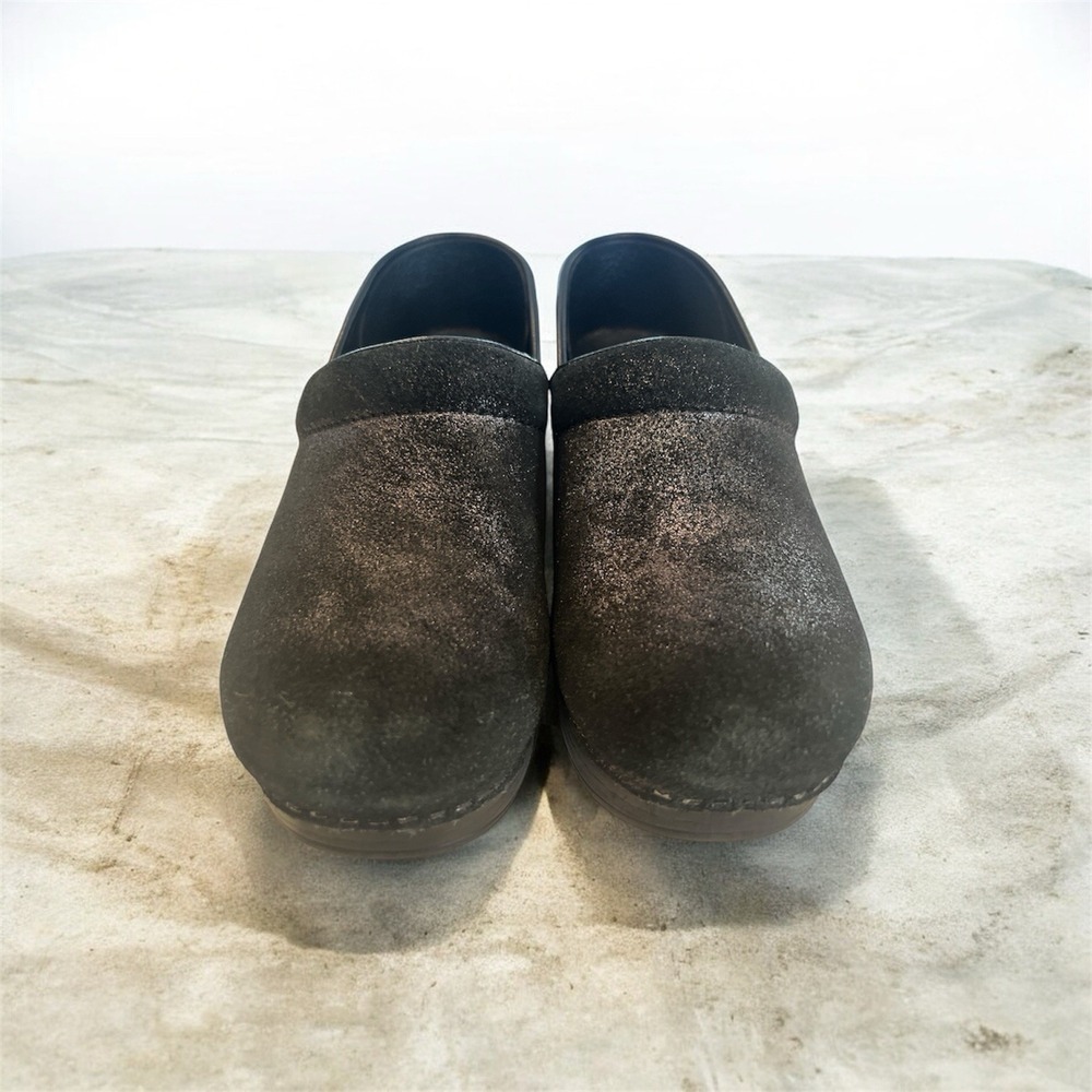 DANSKO Professional Silver Metallic Suede Nursing Clogs Sz 39 / 8-8.5 US Women's